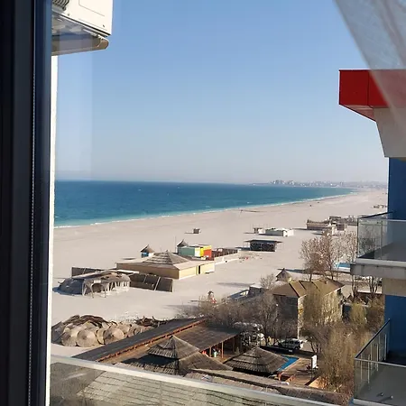 Bluemarina Mamaia